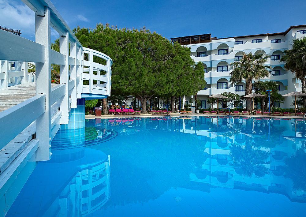 Sunrise Hotel