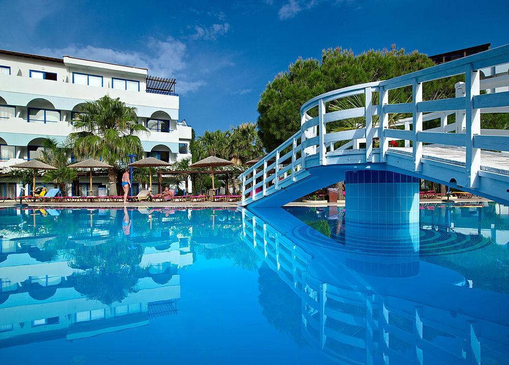 Sunrise Hotel 3*