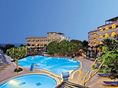 Sunrise Hotel 3*