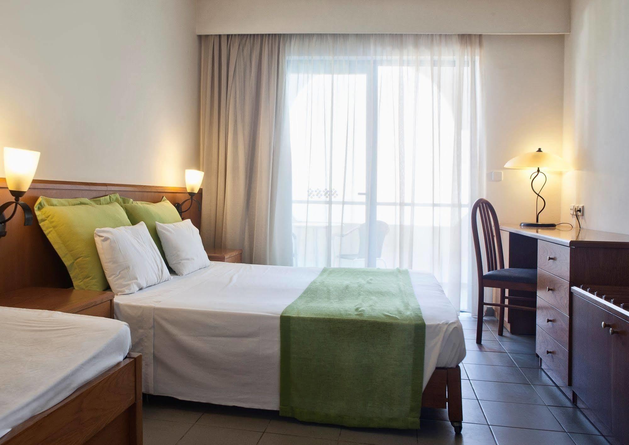 Sunrise Hotel